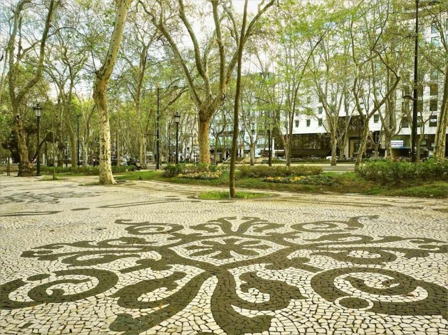 City Center Apartment - Avenida Da Liberdade Lisbon Exterior photo